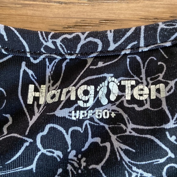 Hang Ten Women’s Floral Rashguard - Picture 10 of 11